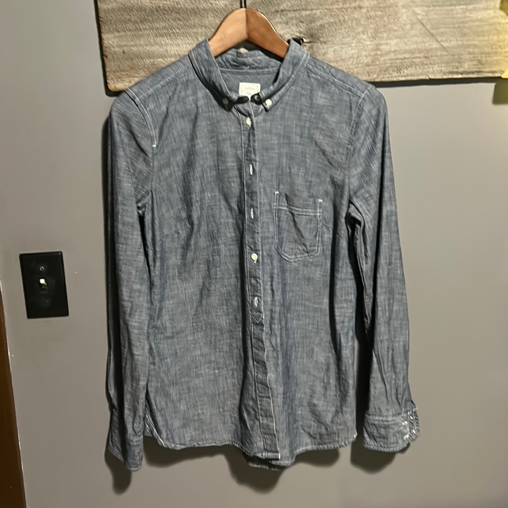 Tailored Gap denim chambray Byron down shirt
